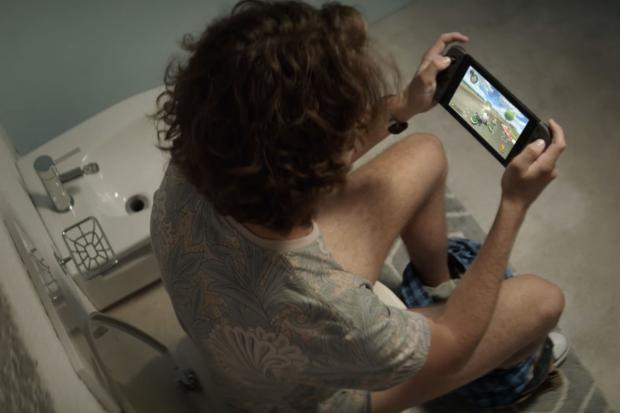 NintendoSwitc's tweet image. Wat is de leukste plek waar jij met de Nintendo Switch hebt gespeeld? Post je mooiste foto in de comments.