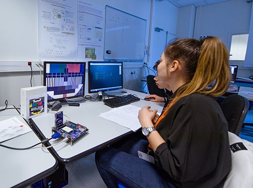 Soitec_Official's tweet image. [Event] #Inn0tech : durant ces 3 jours, expériences, conférences et rencontre des salariés. 3 jours riches en découvertes !