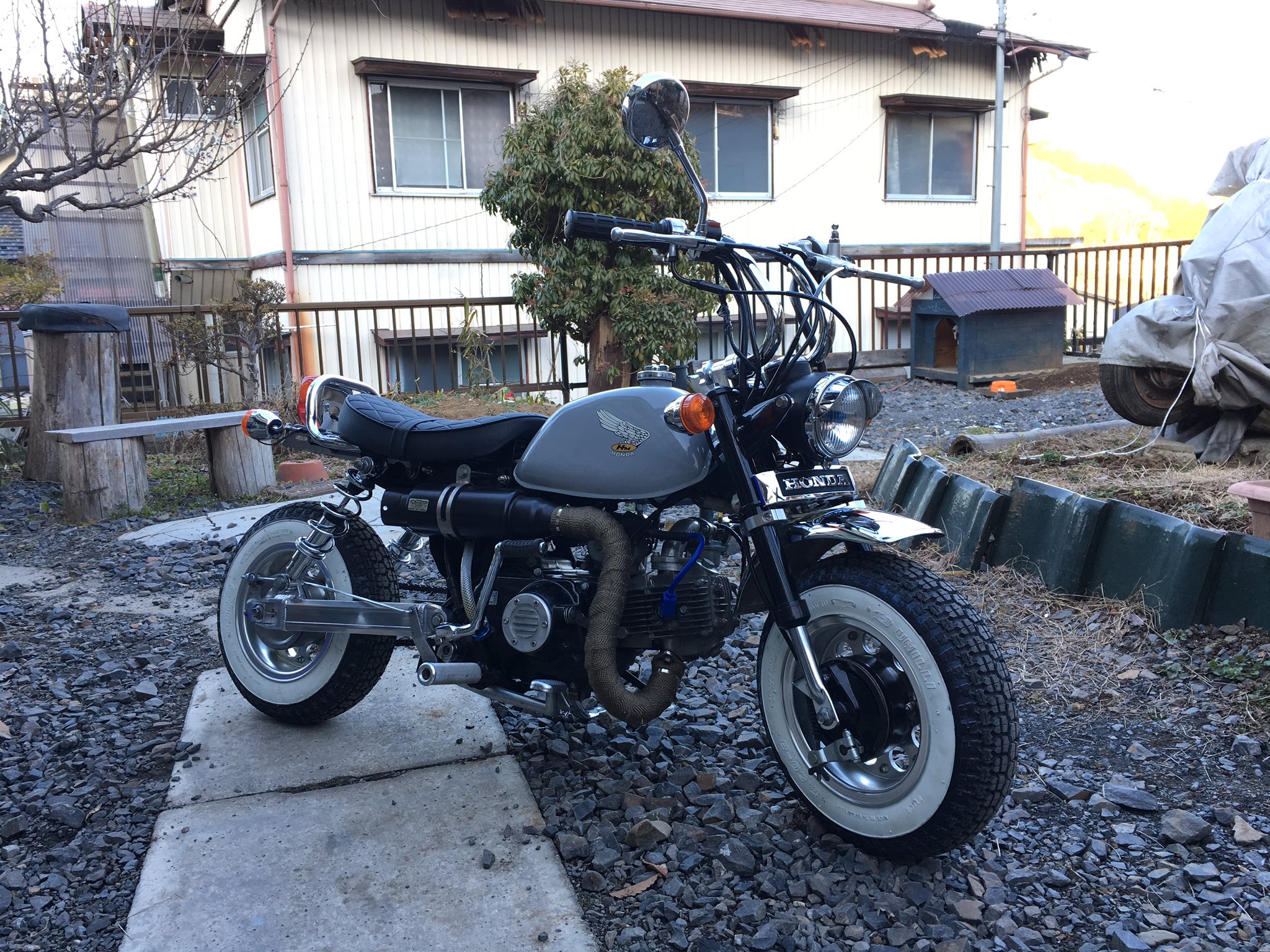 もんちー Twitterren ラット仕様のモンキーです このモンキーとは約8年の付き合いで4mini狂のなりかけです笑 高校生でもやれば出来るところを見せつけたい カブもオフロード仕様に作成中です 宜しければフォローお願いします モンキー 4mini T Co