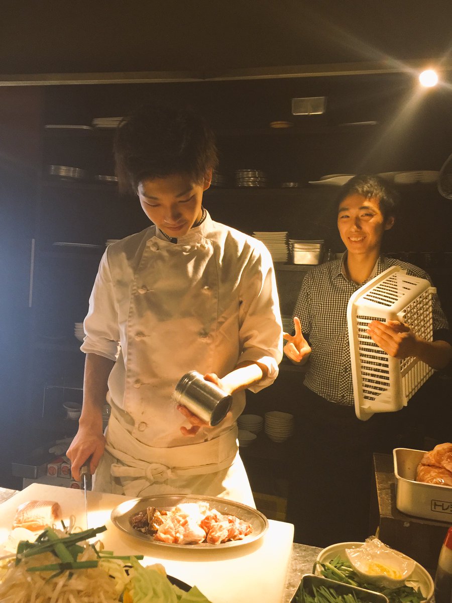 千歳ラム工房 やまじん Twitterissa シェフ松田です 本日は21時まで小上がり満席です カウンターは3席空いてます 皆さま是非 シェフ松田でした 千歳ラム工房 やまじん Twitterissa シェフ松田です 本日は21時まで小上がり満席です カウンターは3席空いてます 皆さま是非 シェフ松田でした