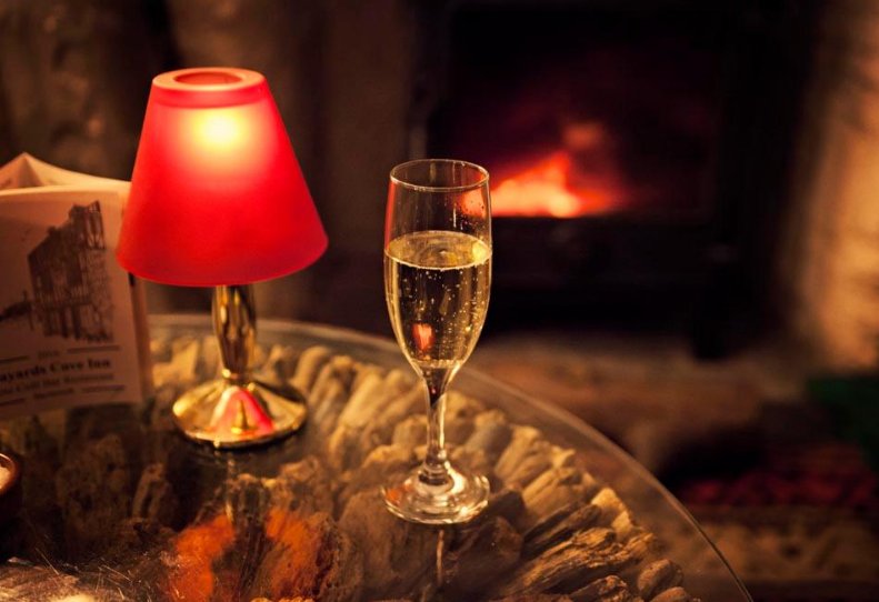 Head down to our #restaurant and enjoy a delightful meal with a glass of wine before going out to explore the alluring grounds of #Dartmouth