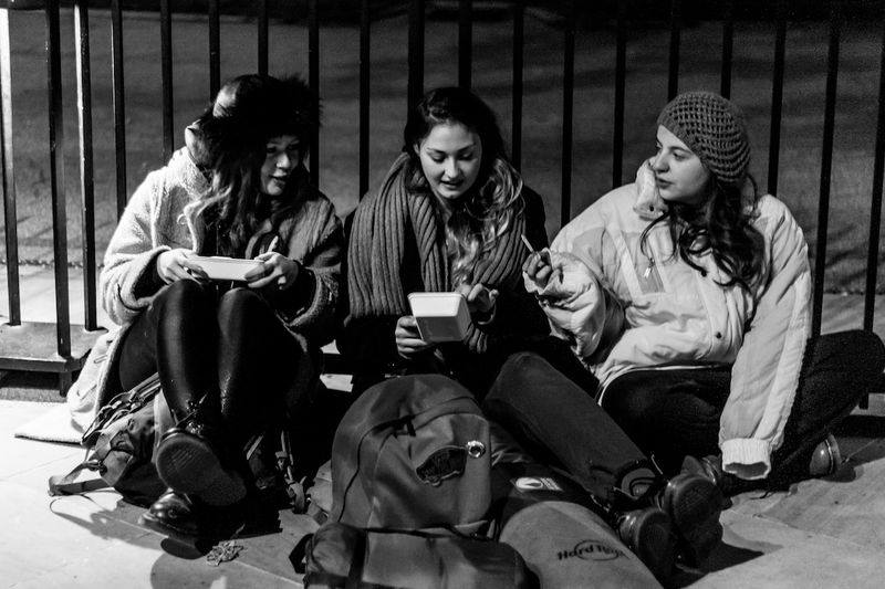 GlassDoorLondon's tweet photo. #FlashbackFriday to #SleepOuts of years past. Mark calendars for 5th Anniversary event: 6 October 2017. Registration to open soon. https://t.co/FnAJSQ2Yhk