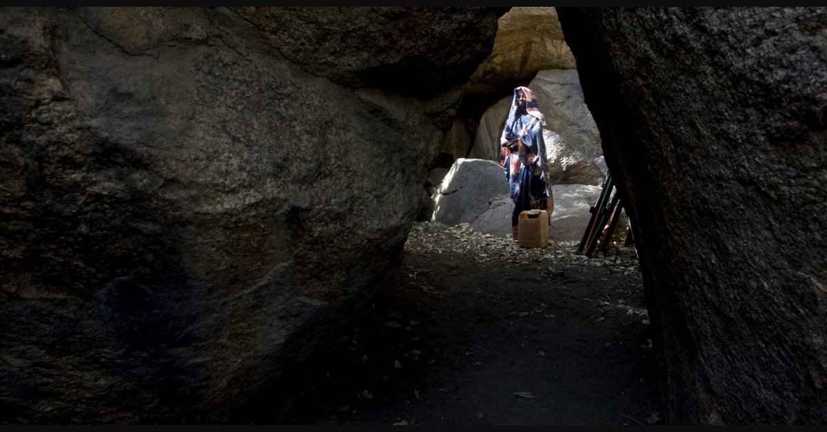 newhumanitarian's tweet photo. "One day, we hope our country can be one where our people do not have to live in caves.” Experience #Nuba #Sudan360
https://t.co/vxhtMZmYgM https://t.co/BOjYuREdhr