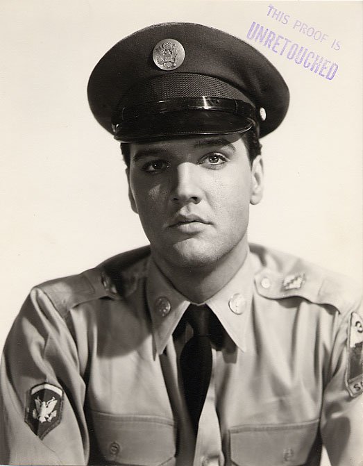 RetroCafe_'s tweet photo. #Elvis https://t.co/n28EDU7V5C