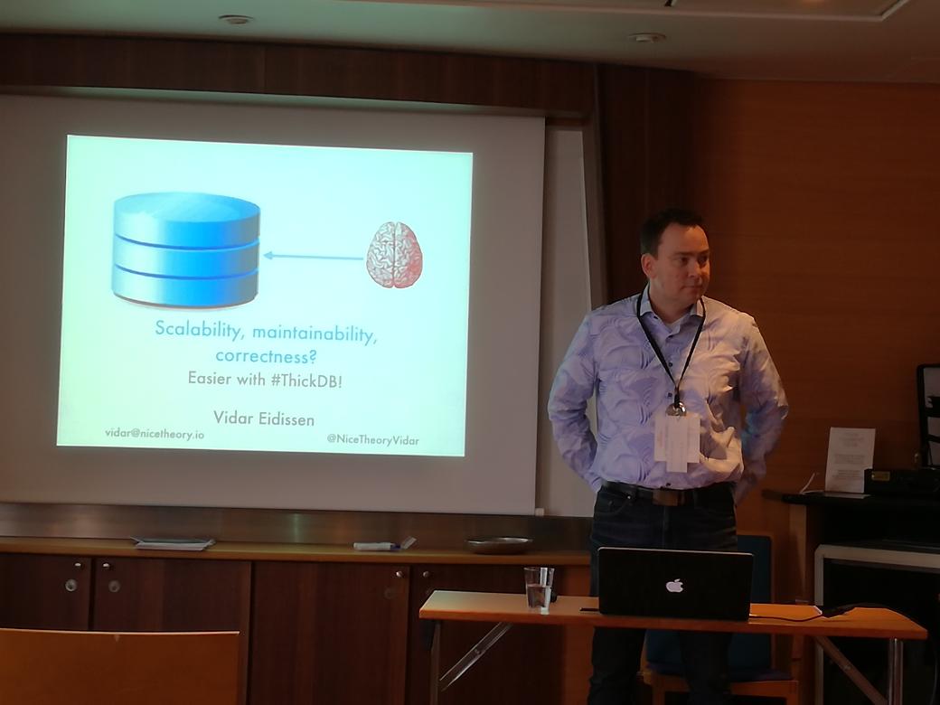 db_magnus's tweet image. #thickdb at #ougn17. @NiceTheoryVidar  tries to cram it all into an hour.