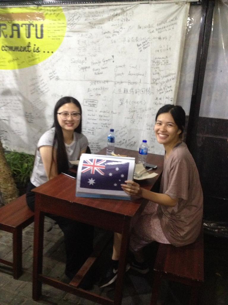 Beberapa tamu asing bbrp saat yg lalu....lalu kamu yg nggak asing kapan mau ke sini? Follow ig <a href="/sateratu/">sate bandeng ratu</a>