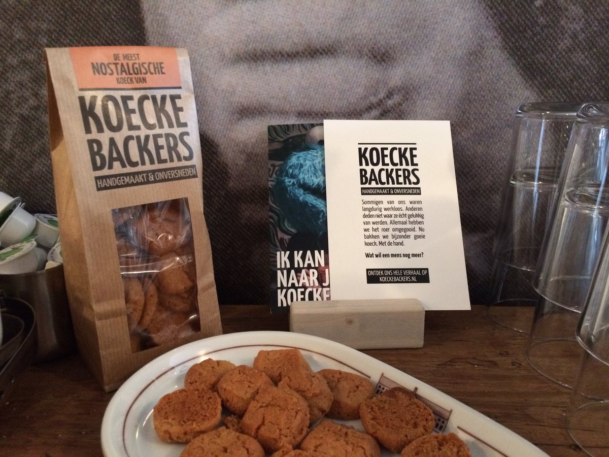 Bij #HeldCare2017 genieten we van de heerlijke &amp; nostalgische koekjes van <a href="/Koeckebacker/">Koeckebackers</a>, dank! #walkthetalk #buysocial