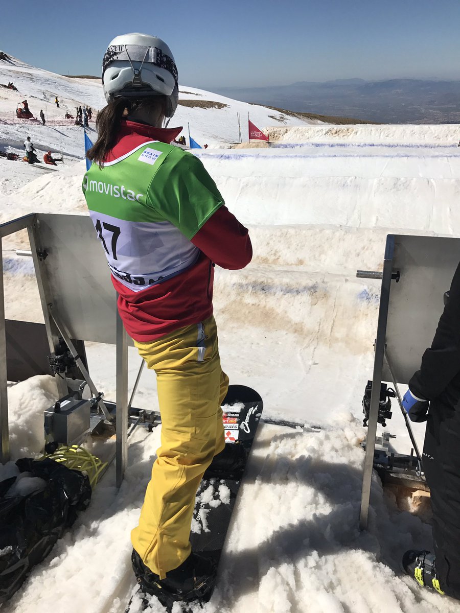 zoegillings's tweet photo. Myself and @Maisiepotter97 have both qualified through to the World Championship SBX finals on sunday :) https://t.co/AkYDukP3He