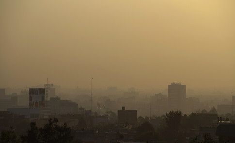wef's tweet photo. This is the link between air pollution and dementia https://t.co/GHYfVbxn0Z #health https://t.co/SXbKRUojRd