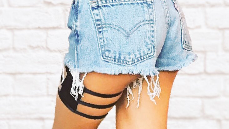 THIGHD_ORIGINAL's tweet photo. The code THIGHD25 will make this three-band design just £13 inc UK delivery. Keep your ID/bank card SAFE wherever you go #safe #offer 😍 https://t.co/WDV1ix9QCE