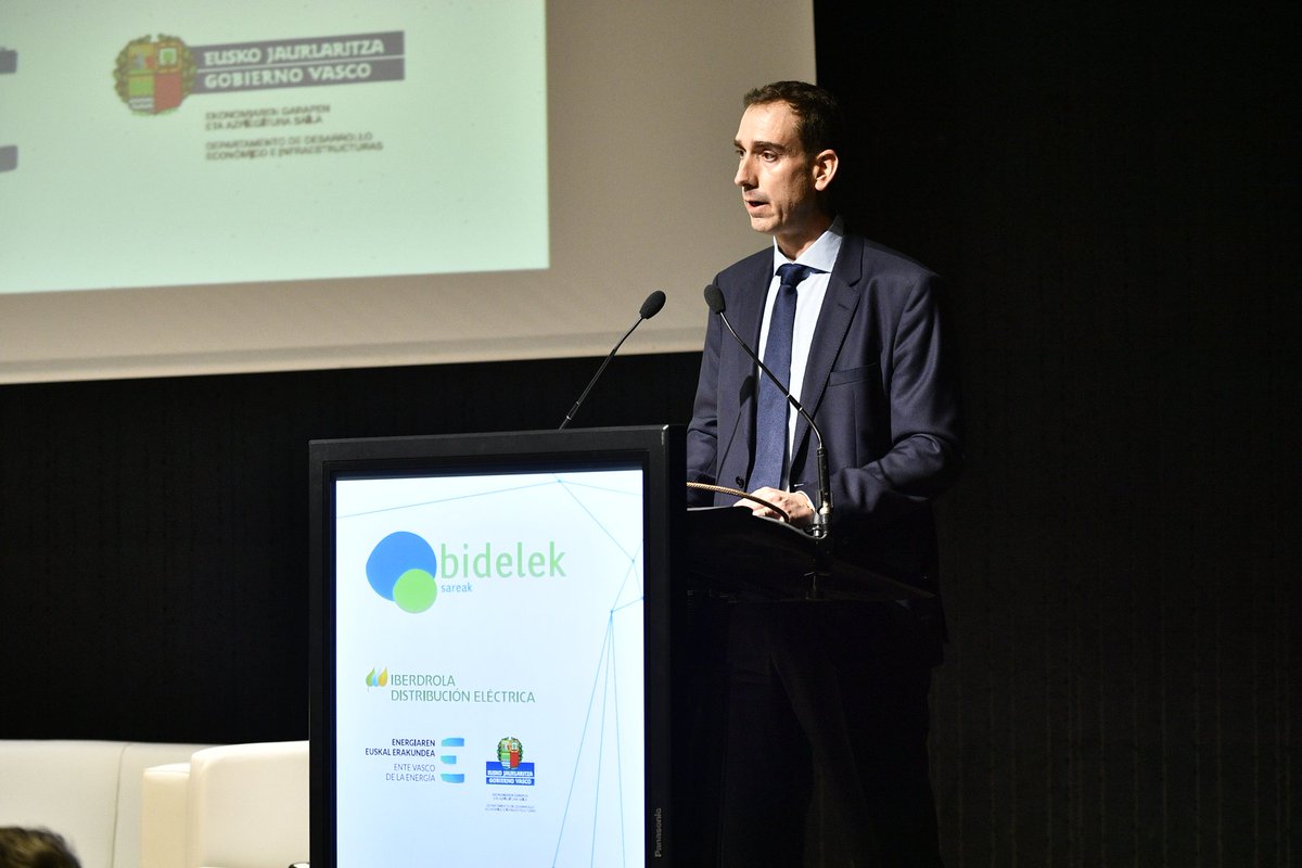 industriaEUS's tweet photo. Balance del proyecto #BIDELEK que ha convertido a Euskadi en líder de redes eléctricas inteligentes. Invertido 60M€ https://t.co/lnl90Mk55y https://t.co/vKNyXwfOiE