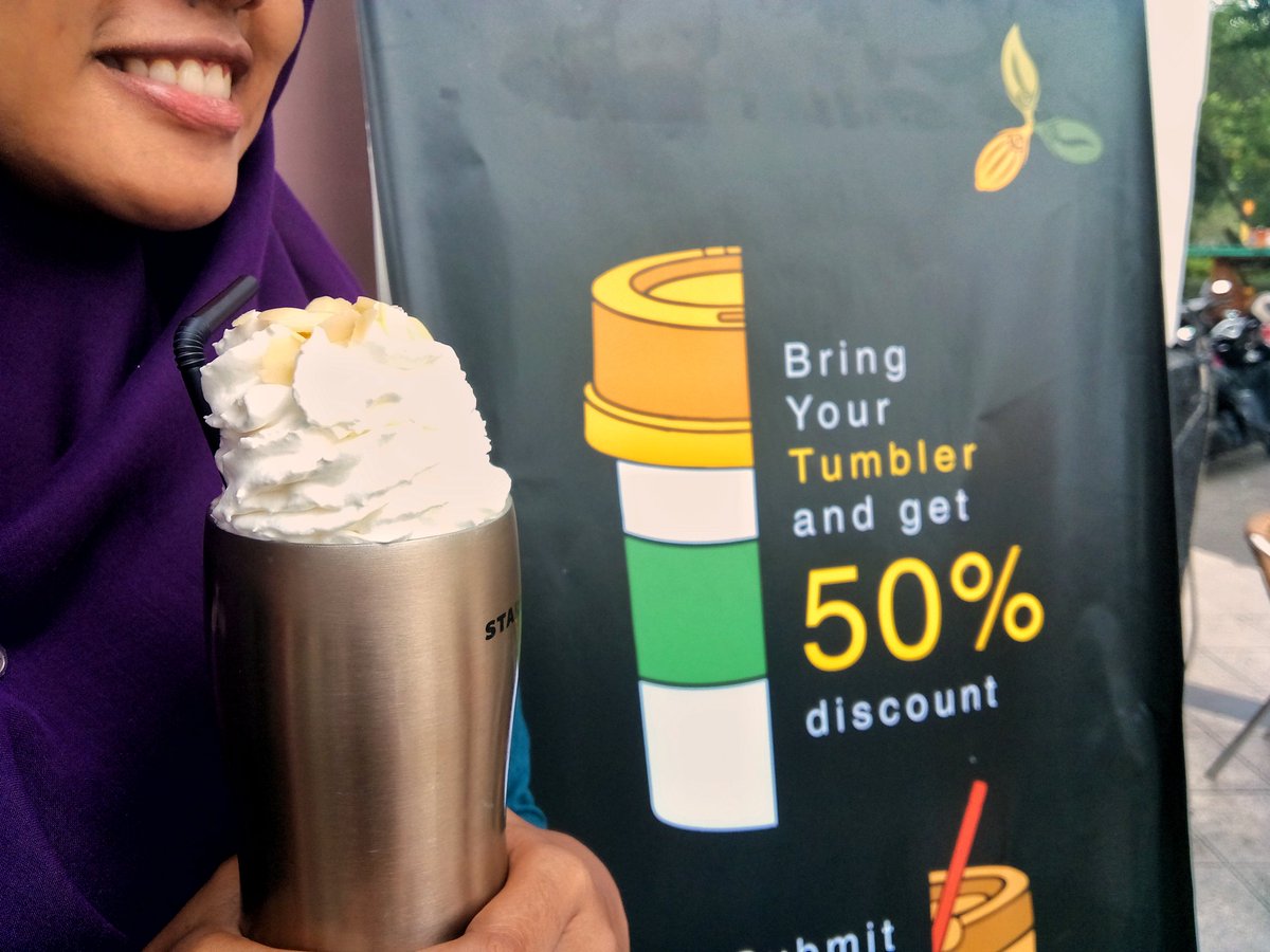 dundhee_'s tweet photo. Bulan ini tok!
Bawa tumbler apapun bisa dapet diskon 50% tanpa syarat lhooo ~~
Cus yaaa.. 🙌🙌🙌 #CTaCT

PS: Whipped Cream not included https://t.co/dBacR27Exp
