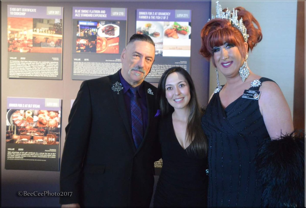 AceBeeCee's tweet image. #BaileyHouse #Gala #Auction #pier60 #BeeCeePhoto #picoftheday #Gina