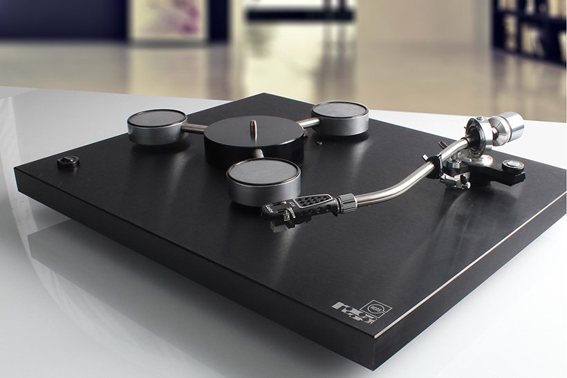 EditorTheEar's tweet photo. Want to know how to build a serious turntable? The answer lies in @RegaResearch A Vibration Measuring Machine https://t.co/ifgbaTUvPf https://t.co/aQNkkKsQ8i