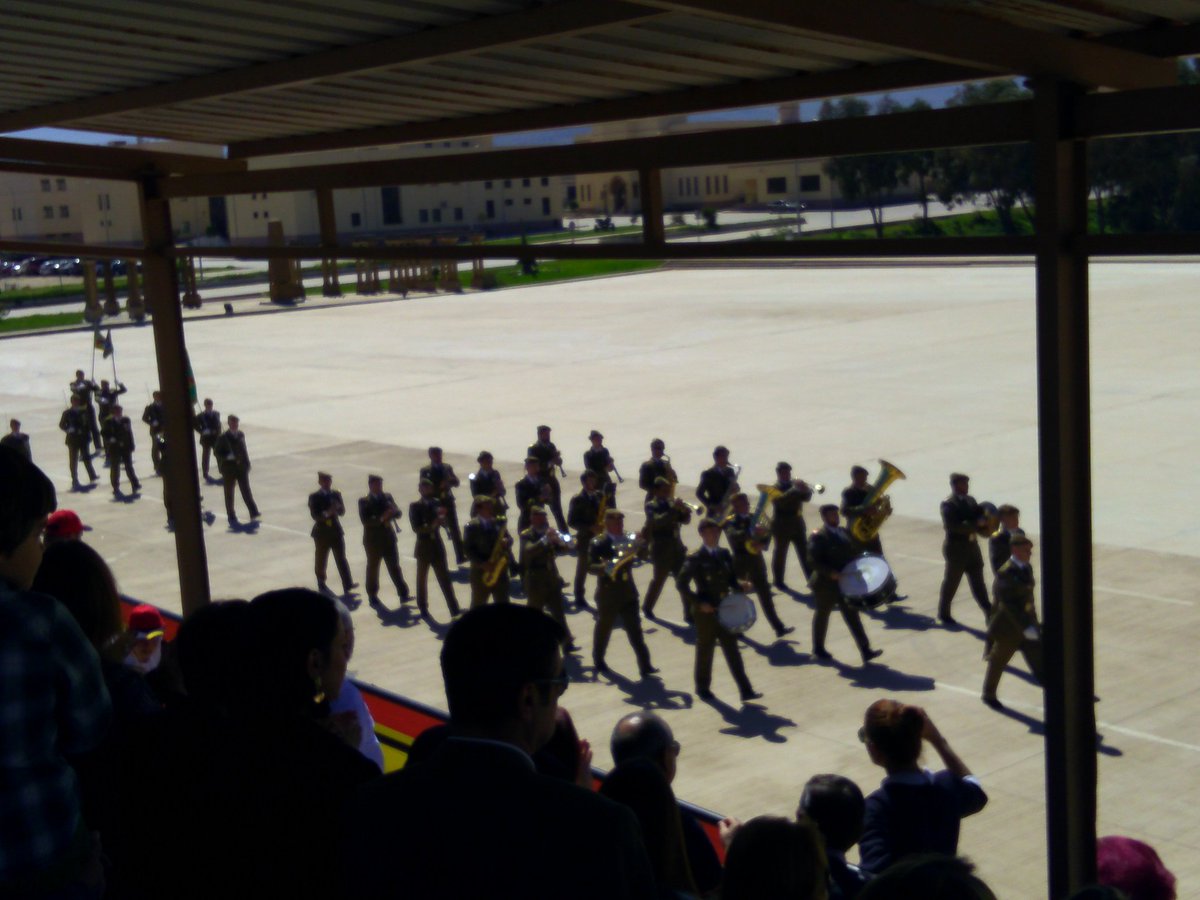 COMGEMEL_ET's tweet photo. Para finalizar el acto, desfile de la Unidad. #USBAD @IGE_ET https://t.co/D17UOcjFvf