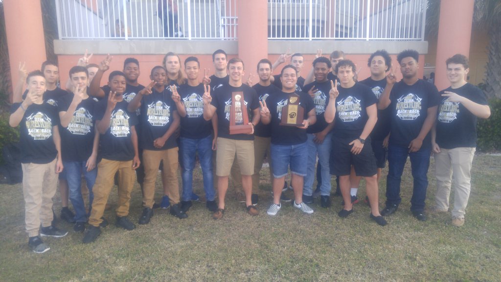 TCOASTWRESTLING's tweet photo. Back 2 Back! https://t.co/sxaqILRYfM