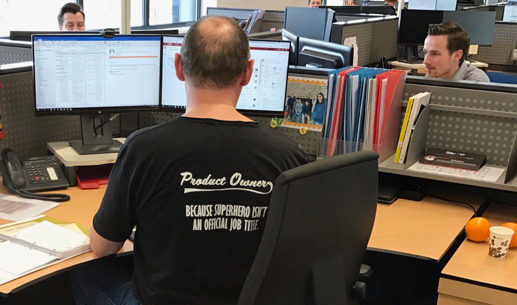 Product Owner @KrampGroup doing his job properly! 💪😀👍 <a href="/edwinwopereis/">Edwin Wopereis</a> <a href="/ProwarenessNL/">Prowareness</a> #agile #scrum