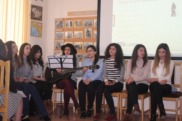 ArSU_Tweets's tweet photo. Today an #intellectualgame #contest was organized at #ArSU #Faculty of #HistoryandLaw.
#ArtsakhStateUniversity #Artsakh #Armenian https://t.co/iP4R5mKm8O
