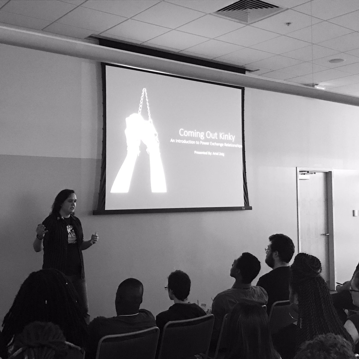 SexPositiveEd's tweet photo. The fabulous Ariel Zeig with @relationshipeq1 presented an amazing #Kink 101 to a packed house. #AltSexWeek #SexEducation #SexWeek https://t.co/pkIfI7AAgT