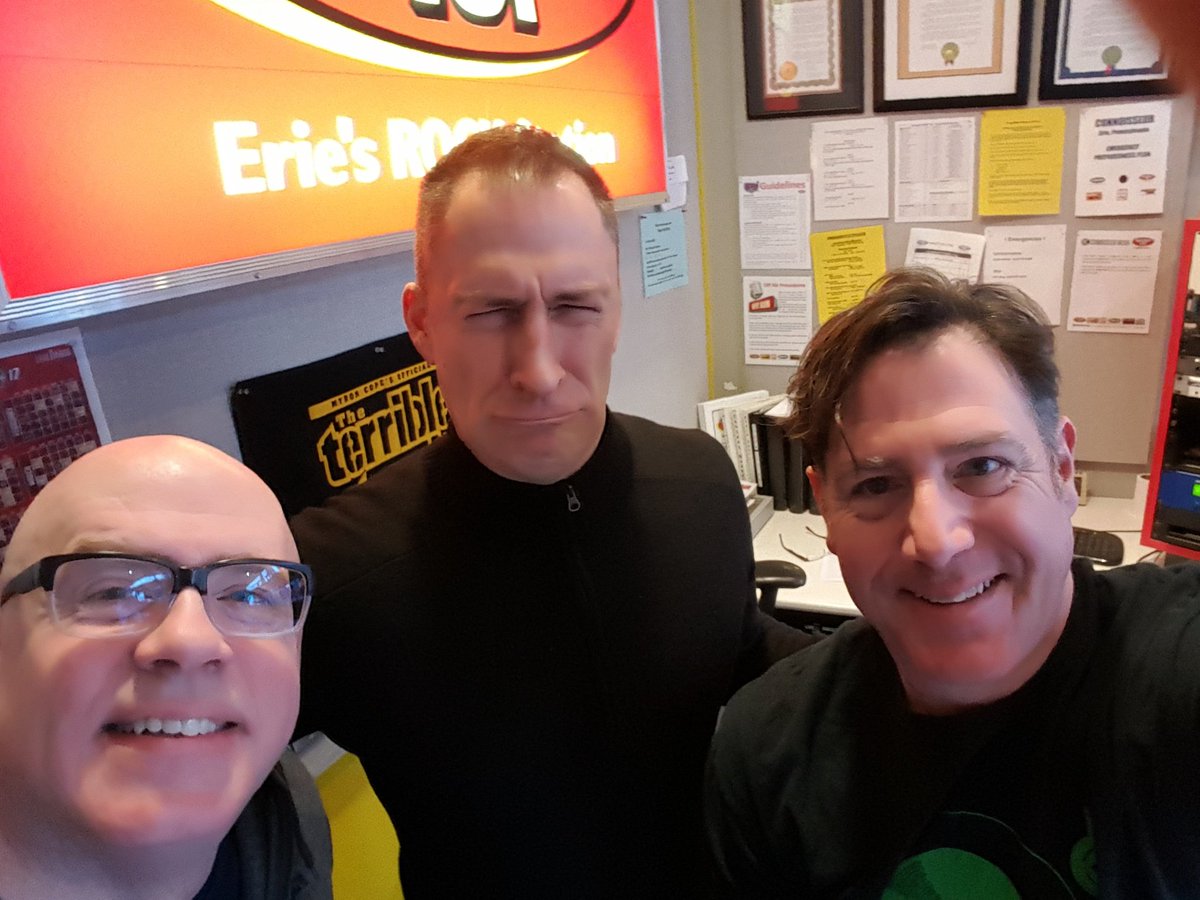 mojo_rocket's tweet image. Hanging with Ben Bailey! See him at Jr's Last Laugh this weekend! @RealBenBailey