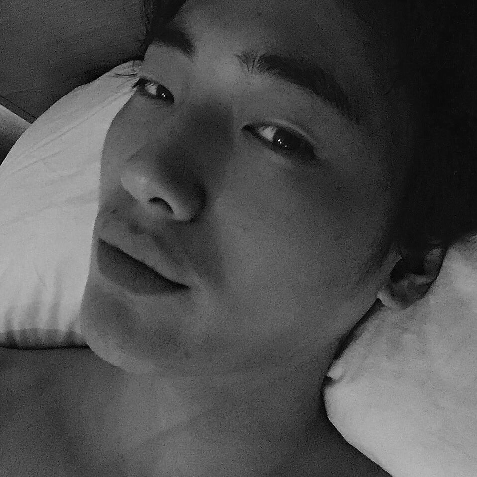 SHONMINHO's tweet photo. 컴백 촬영 잘 마치고 노곤노곤 https://t.co/jCIT4MVXxT