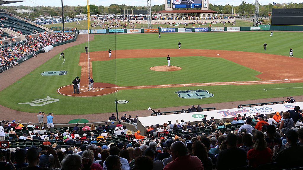 tigers's tweet photo. It's time for #Tigers baseball! Play ball! #BaseballIsBack 
📻: AM 1270 WXYT
📱💻: https://t.co/lDVzlpXLHV https://t.co/ByZwaTpBVh