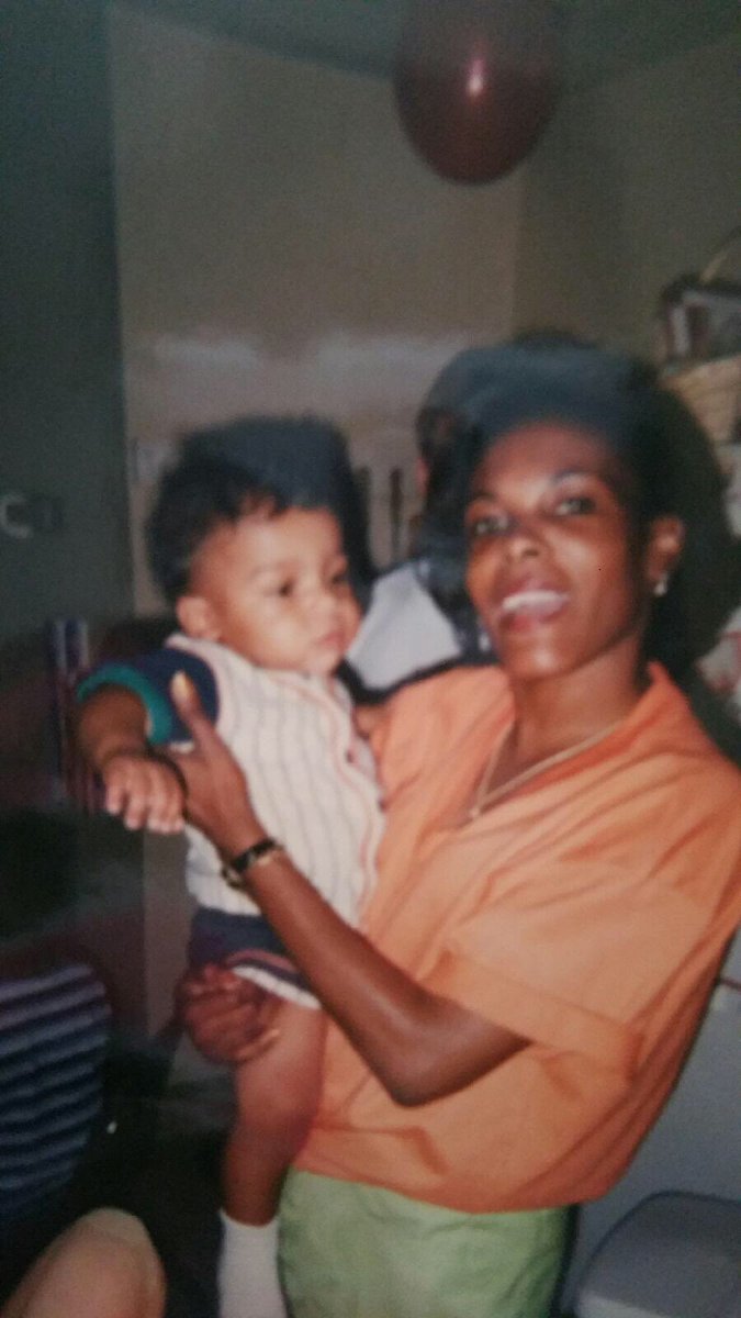 DavidChildress5's tweet photo. 03/10/2006 
"You chose to shine for me, now I choose to shine for us" 
You are very much loved and I miss you, mom. https://t.co/lLV5e0MoV1