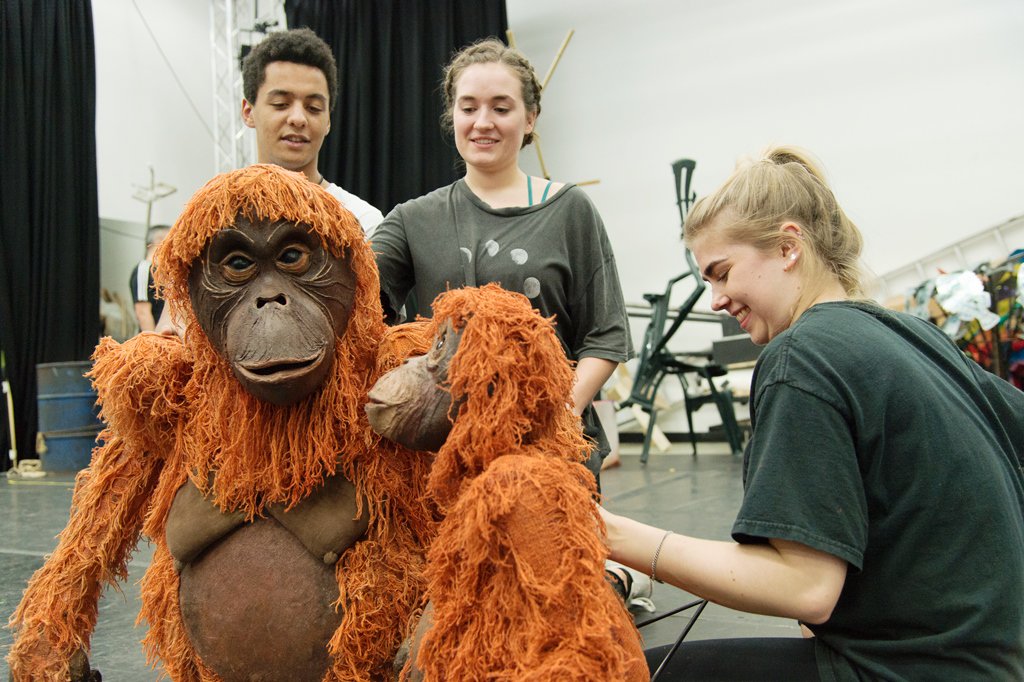 HackneyEmpire's tweet photo. Coming to @RunningWildLive
on Sat 25 Mar, 2.30pm? 🐯🐘🐒Join our pre-show FREE puppetry workshop (ticket holders only)
https://t.co/C0Hr8ohg55 https://t.co/iOTazggA5D