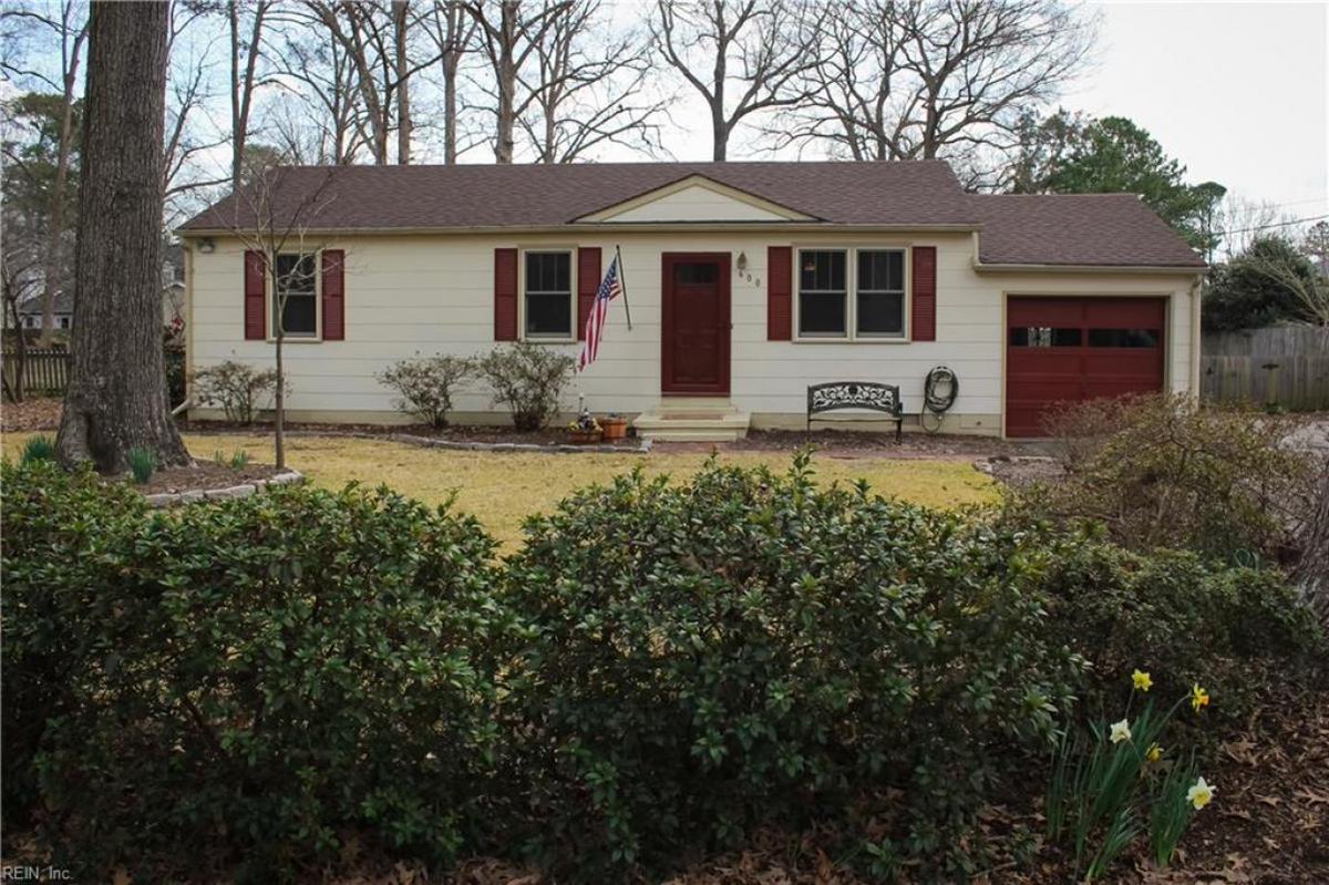 Do you know someone looking for a great #property in #VirginiaBeach?   #realestate tour.circlepix.com/home/AEN43Z