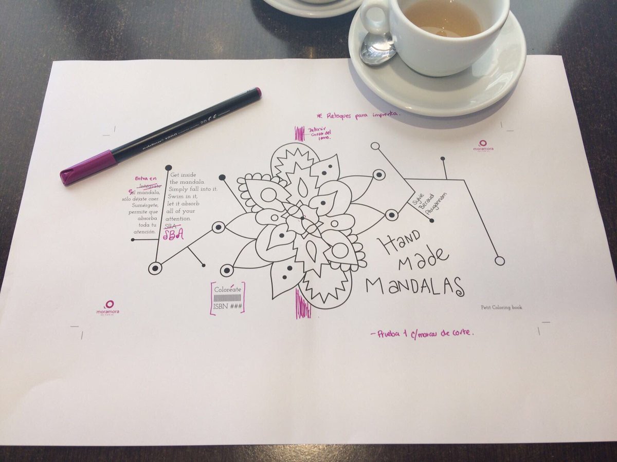Prueba de impresión del primer libro de #EditorialMoraMora. ¡#Handmade #Mandalas muy pronto estará listo!