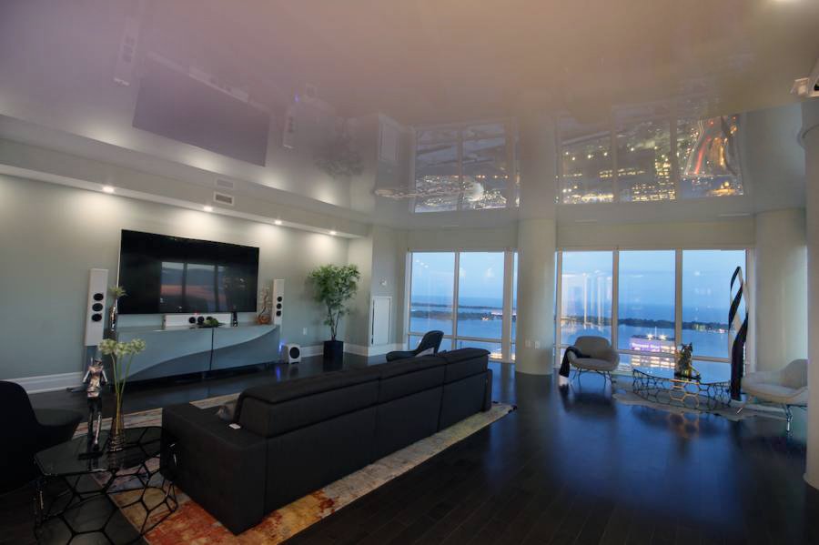 Laqfoil's tweet image. Weekends are so close #reflectiveceiling #residential #Laqfoil