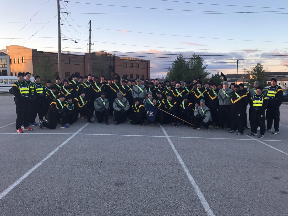 79RSLC's tweet photo. Great run this morning with the Deputy Commandant of the 79R NCOA @Clarion_Army MYRMIDON NATION leads the way! @CSM_Multunas @3BDECSM https://t.co/weJbtxw4iT