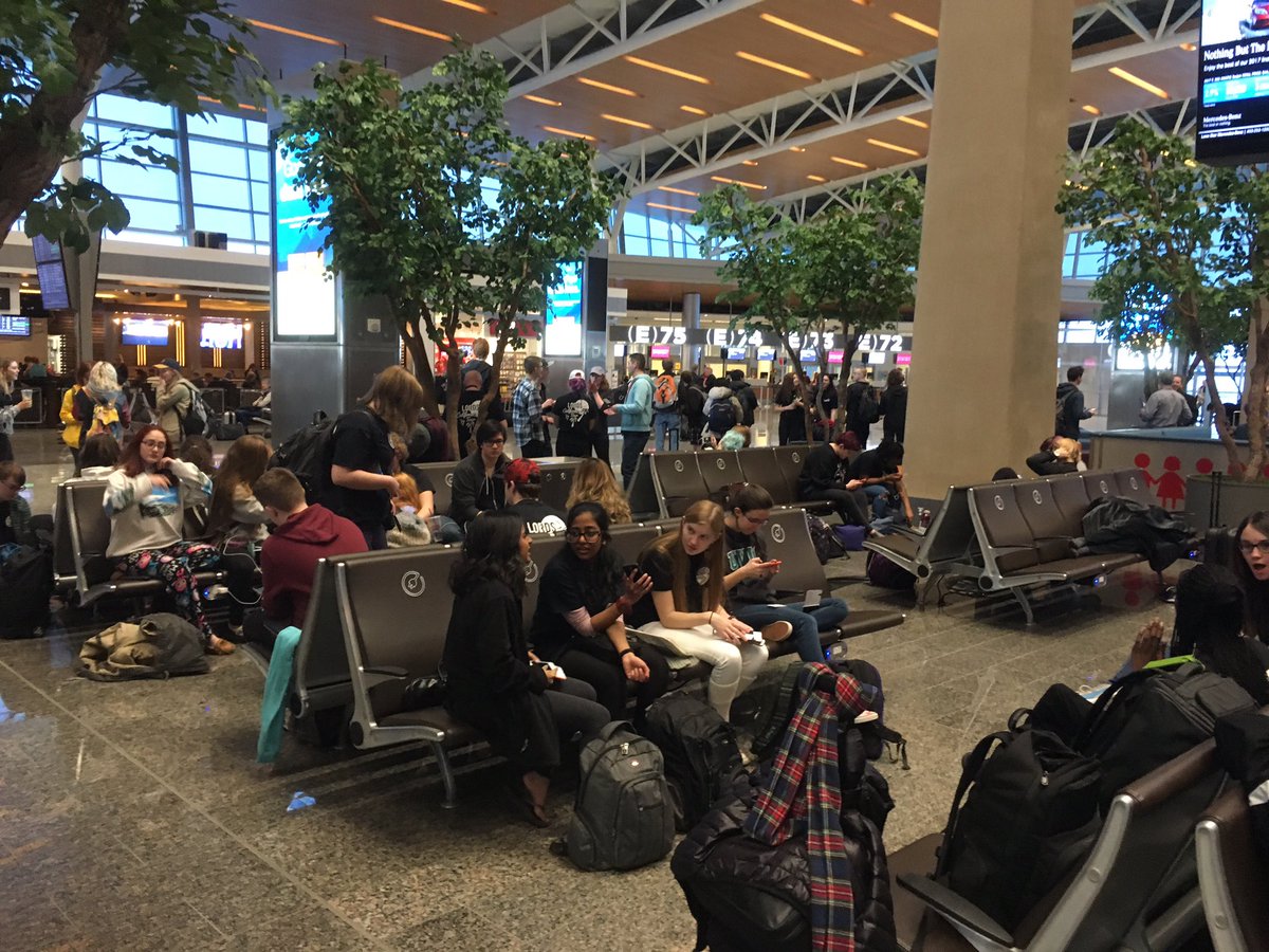 RHICKS_LORDS's tweet photo. Lord Beaverbrook band students departing for Los Angeles! https://t.co/ToUrYWSNzG