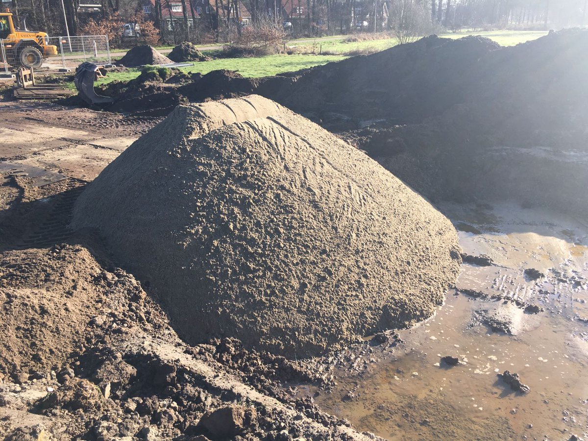 Maken Groenteboer College Van Werven ar Twitter: "Eerste van de 125.000 kuub zand geleverd voor N35  Zwolle-Wijthem, uitgevoerd door @heijmansnl. #onswerk  https://t.co/3XbblxqS8J" / Twitter