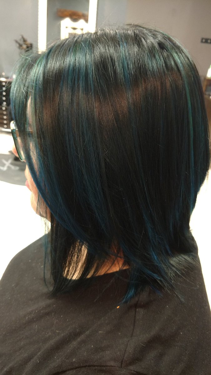 lexie2707's tweet photo. #amandaandalexishairsalon #behindthechair #whiteoak #hairstyle #joicocolor #styles #bluehair #salon #familyowned https://t.co/eTCzHIqmNC