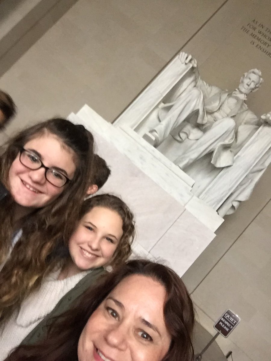 Lincoln Memorial <a href="/RSMSGATORS/">River Springs MS</a> <a href="/sjgotlib/">Stacy J Gotlib</a> <a href="/MichaelZablo/">Michael G. Zablo</a> <a href="/dhermanRSMS/">deb herman</a> @CoachStory94 <a href="/figuer_ea/">EAF</a> @MKestoryVCS
