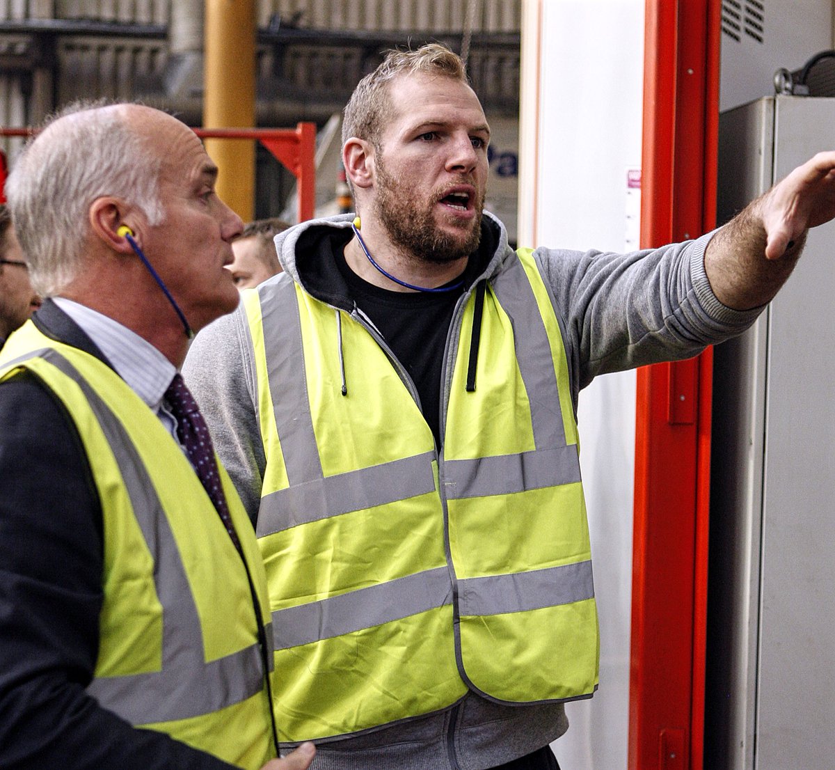 Site Dumpers (@thwaitesdumpers) on Twitter photo Delighted to welcome & show England & Wasps flanker <a href="/jameshaskell/">James Haskell</a> around our manufacturing plant. Delighted to welcome & show England & Wasps flanker <a href="/jameshaskell/">James Haskell</a> around our manufacturing plant.