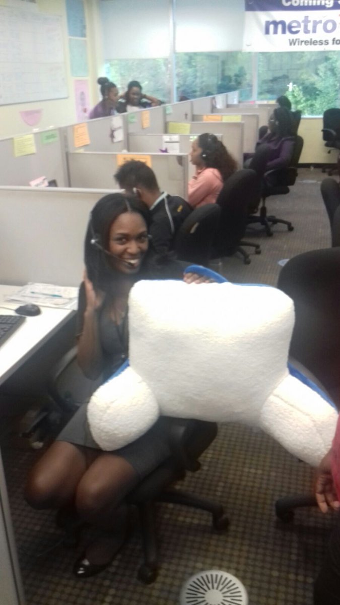 TrinidadMetro's tweet photo. Mr.Fluffy is finally going home. VOICE=COMFORT #itsatrinithing #metrotrini #IAMMETRO @Greg_MPCS @Norris_MPCS @BernardStLOUIS3 https://t.co/e94UI0LaBb