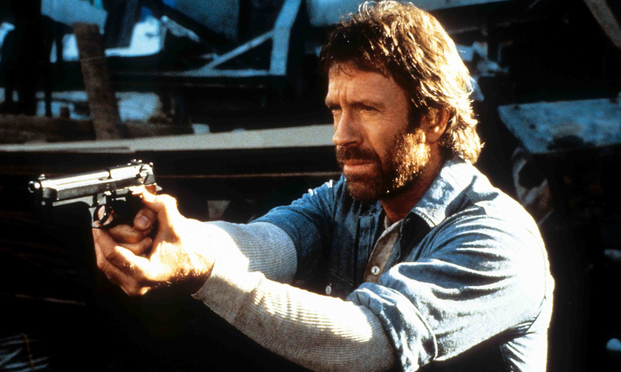 Chuck Norris isst keinen Honig, er kaut Bienen: Hier sind die 13 besten Sprüche  