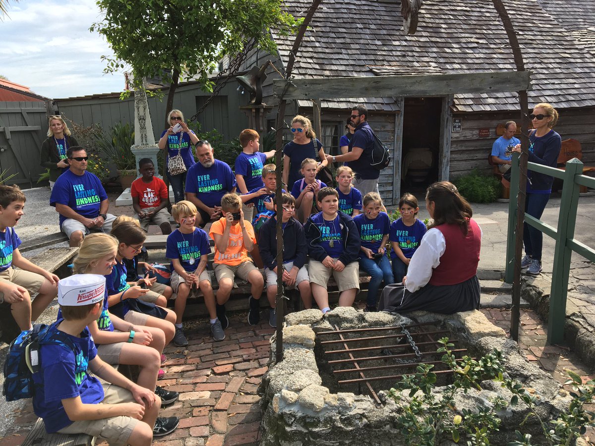 sfletcher23's tweet photo. The old school house wishing well and guide https://t.co/Vl83Q9b56u