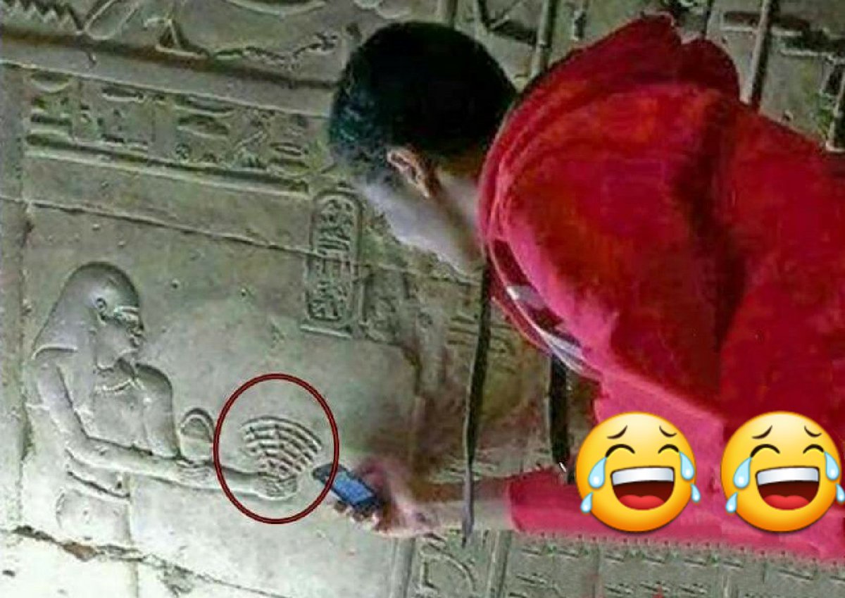 karem_adss's tweet photo. واى فاى عنخ آمون👇😂😂 https://t.co/ycEZg4qkDz