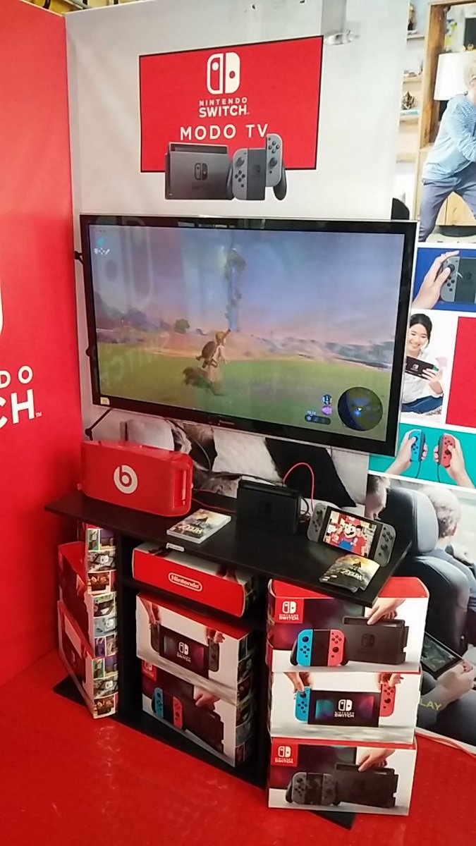 ArkhamKOU's tweet photo. Estuve probando la Nintendo Switch gracias a @LinioColombia y me enamoré #NintendoSwitchEnLinio https://t.co/FOeTXVhArD