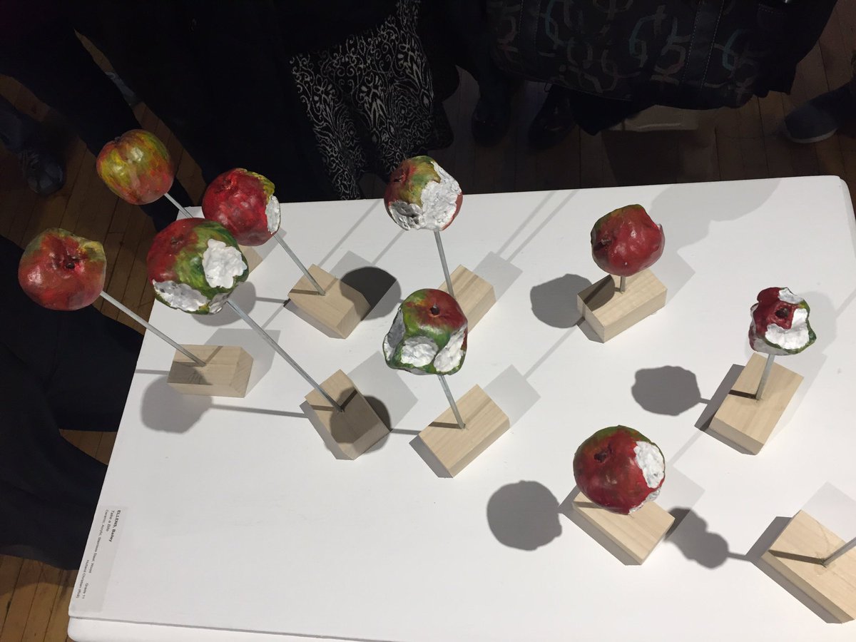 MeridithRidl's tweet image. ...can't resist more art pics #hchsart #hcmaroons