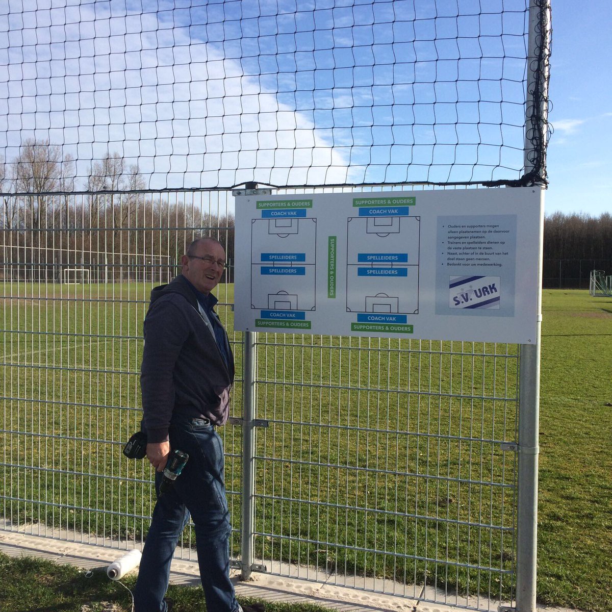 Aanwijzingsborden hangen!
Piet Tol bedankt!👍