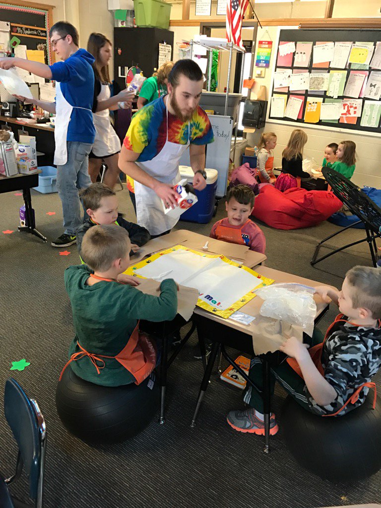 Our high schoolers are serving up some science with a side of ice cream to our students <a href="/CollinsHLCS/">Amy Peterson</a> #hlcsgreatthings