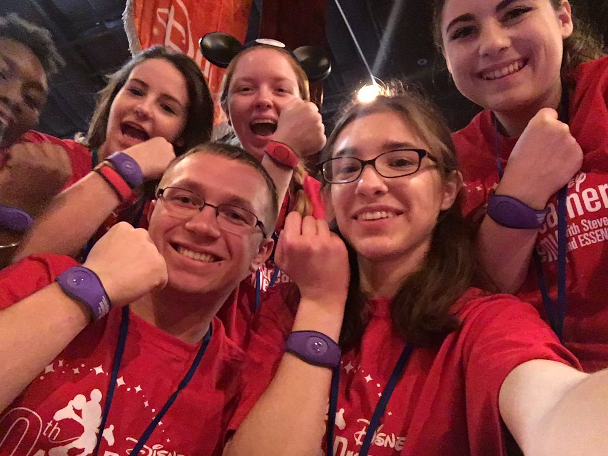 sunderjess's tweet photo. Having an awesome time at DDA! We were just inspired by @jsprinkles #ddadisney #ddapurple https://t.co/UnOyNLhR2F