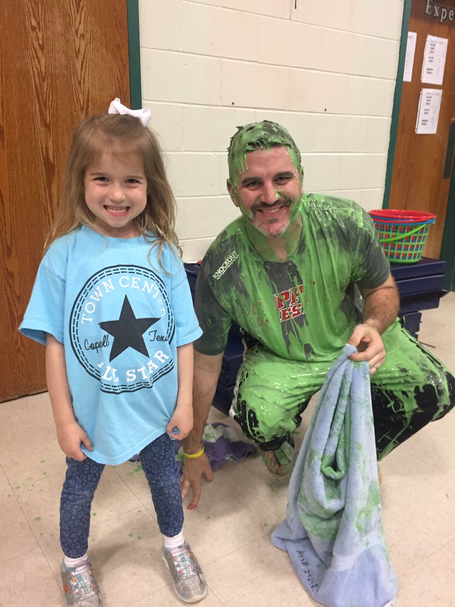 dmsramsey's tweet photo. @TCETexans @BSShelby is such a good sport! #slimetheprincipals #tcefam https://t.co/Vje8PpfGzy