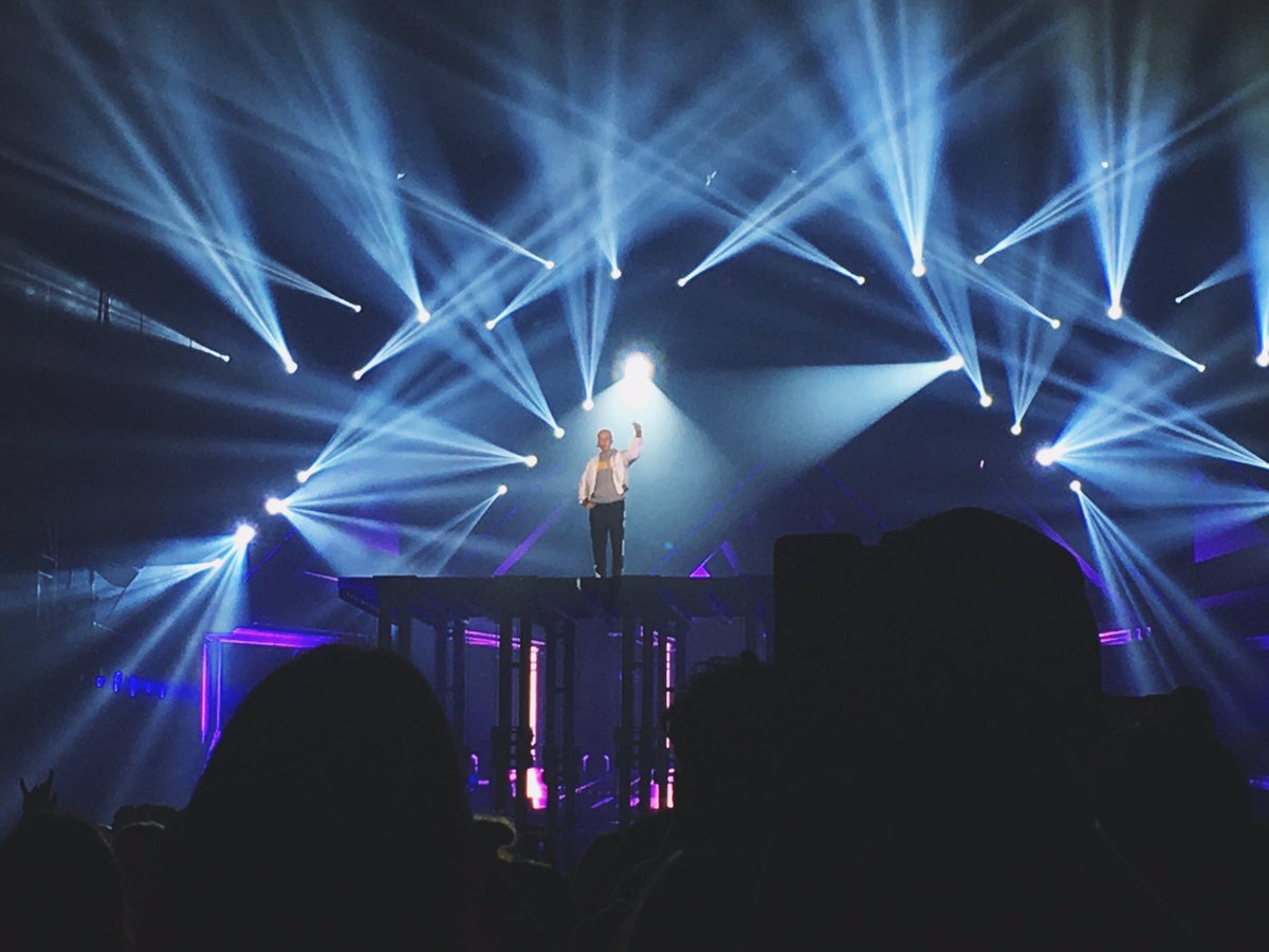 ibieberauhlls's tweet photo. Justin Bieber - Purpose Tour Stadiums. https://t.co/ambOcQjygi
