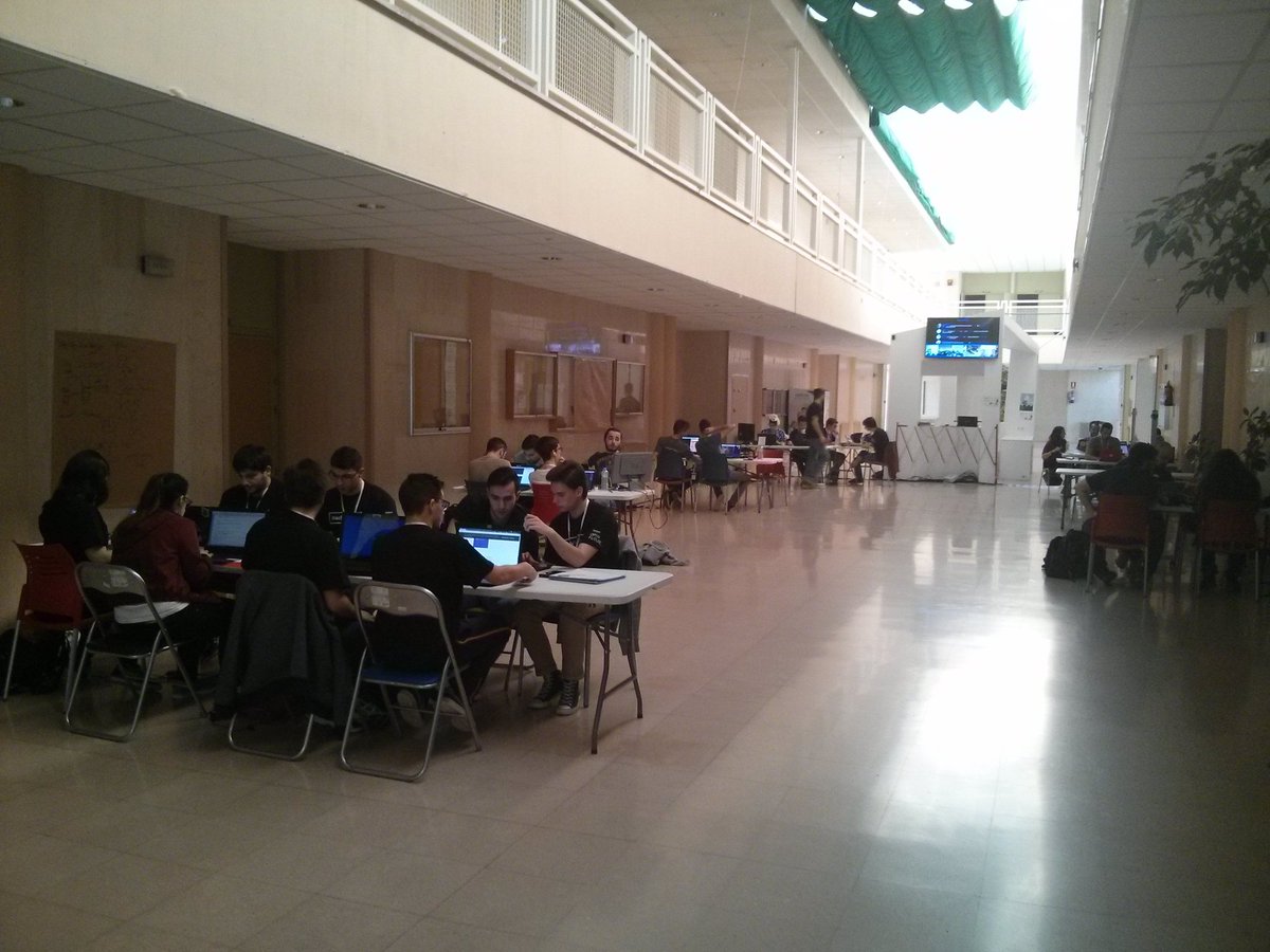 pjclementem's tweet photo. Los equipos #HackforGood en Cáceres concentrados desarrollando sus retos @EPCC_Unex @CatedraTEF_UEx @infouex https://t.co/f2Xih1pwtE