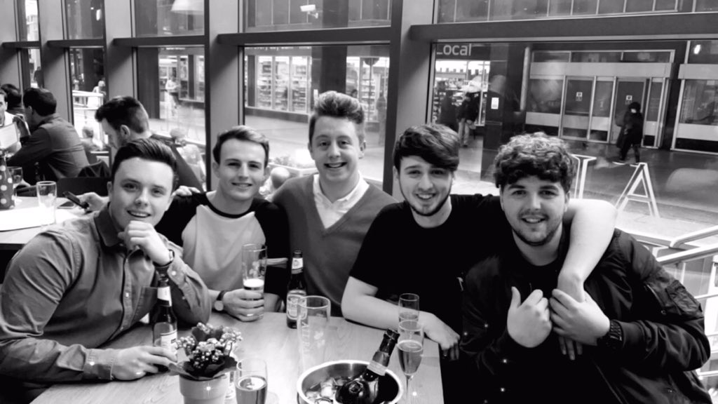 Catch up with my boys❣️ #letitshine  <a href="/GaryBarlow/">Gary Barlow</a> <a href="/MsAmberPRiley/">Amber Patrice Riley</a>